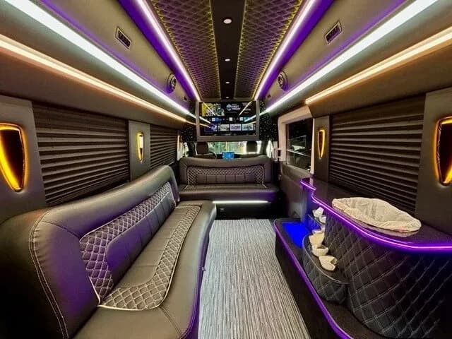 2023 Ford Transit Limo Bus - Image 7