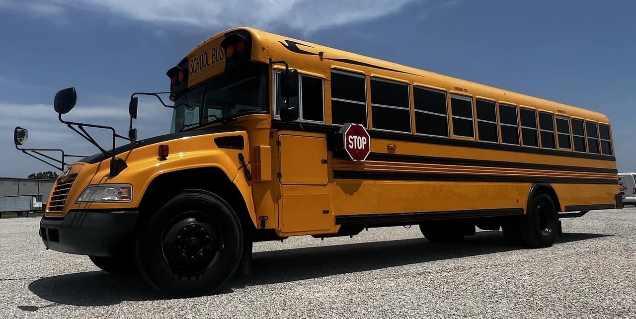 2016 Blue Bird Vision School Bus - Image 1