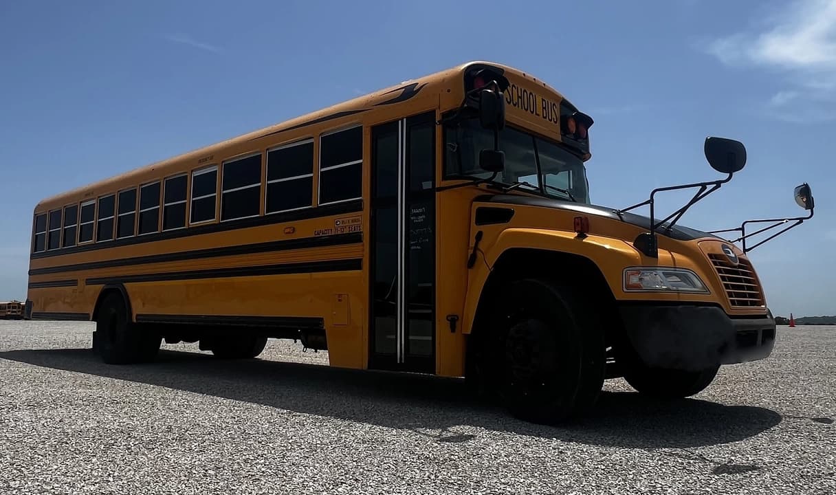 2016 Blue Bird Vision School Bus - Image 3