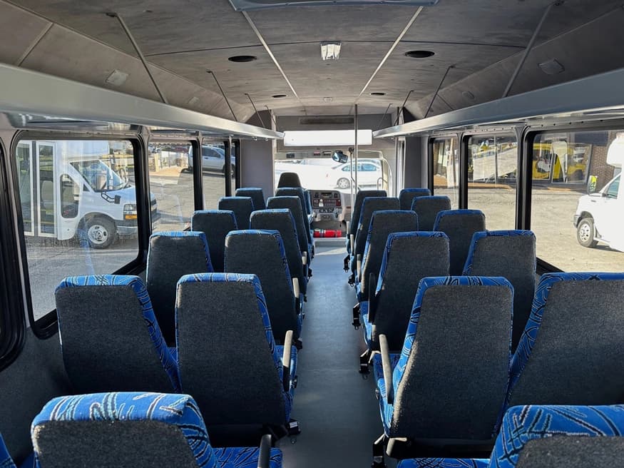 2017 Freightliner Glaval Legacy Shuttle Bus - Image 3