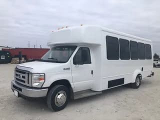 2019 Ford E450 bus