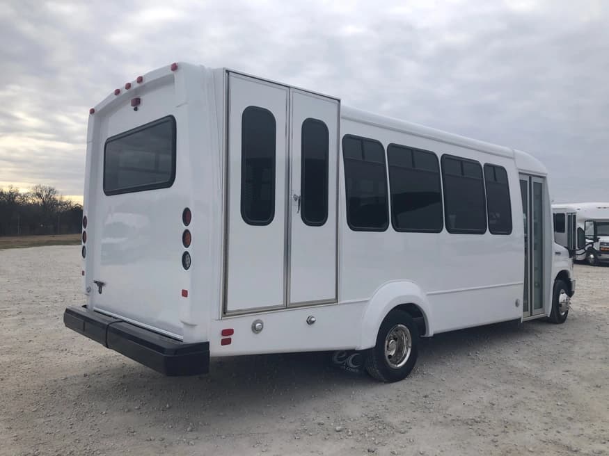 2019 Ford E450 Elkhart Coach Shuttle Bus - Image 2