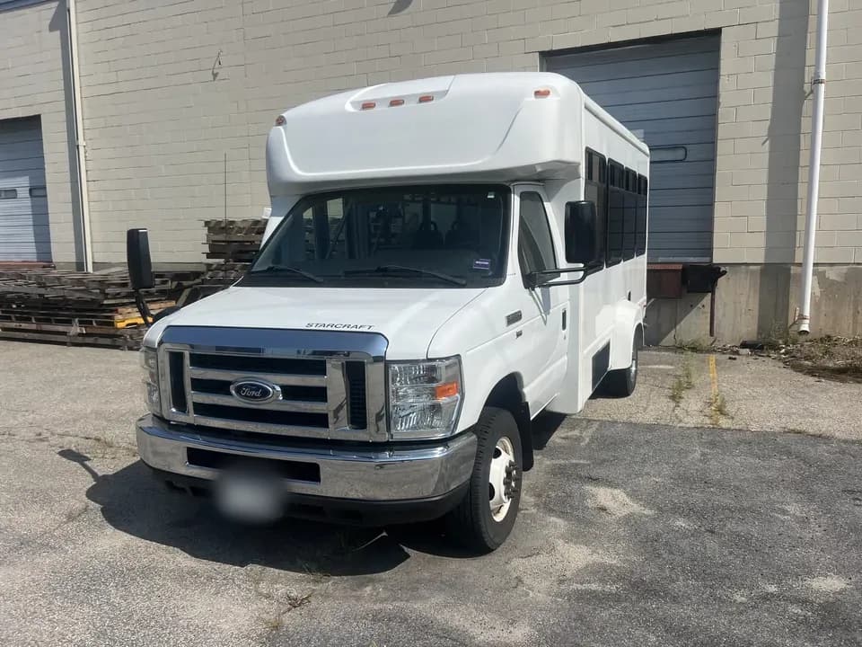 2016 Ford E350 Shuttle Bus - Image 1