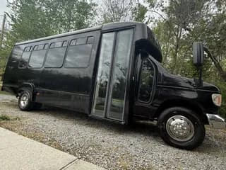 2002 Ford E450 bus