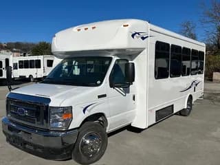 2024 Ford E450 bus