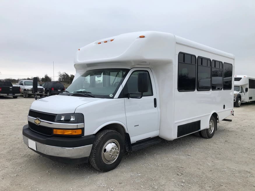 2024 Chevrolet 3500 Starcraft AllStar Shuttle Bus - Image 1