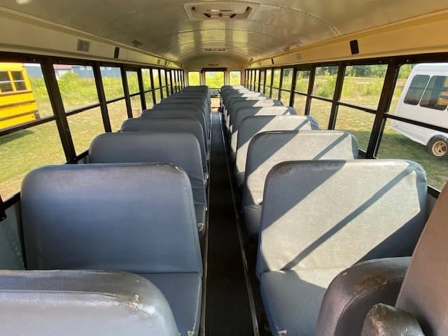 2010 IC CE School Bus - Image 2