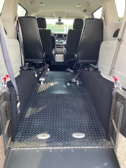 2022 Chrysler Voyager w/Lift - MPV Van - Image 4