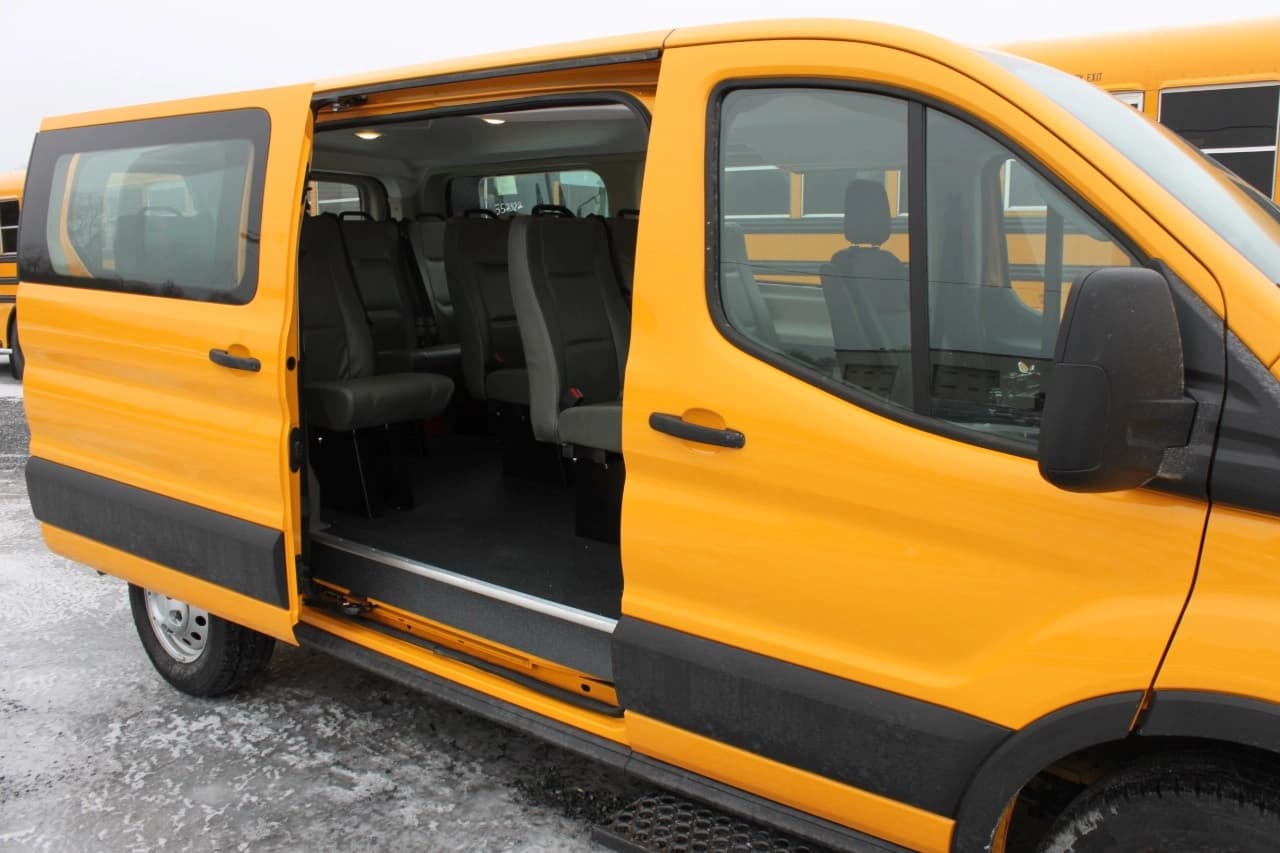 2024 Ford Transit 150 Passenger Van - Image 4