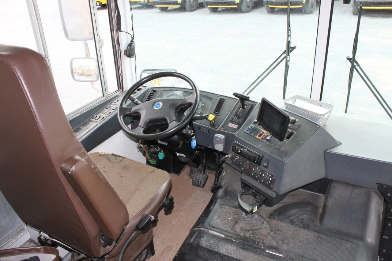 2017 Blue Bird All American School Bus - Image 4