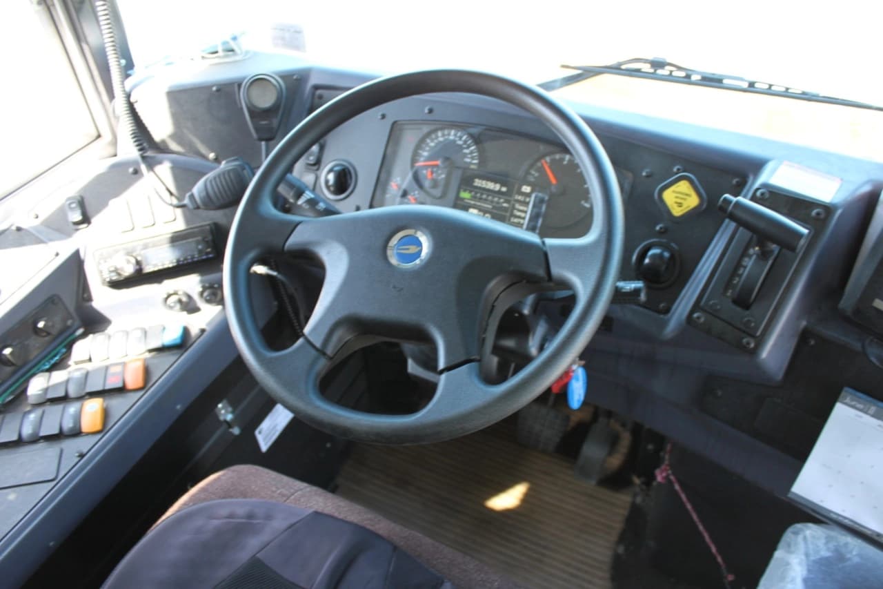 2023 Blue Bird Vision - Gas School Bus - Image 3