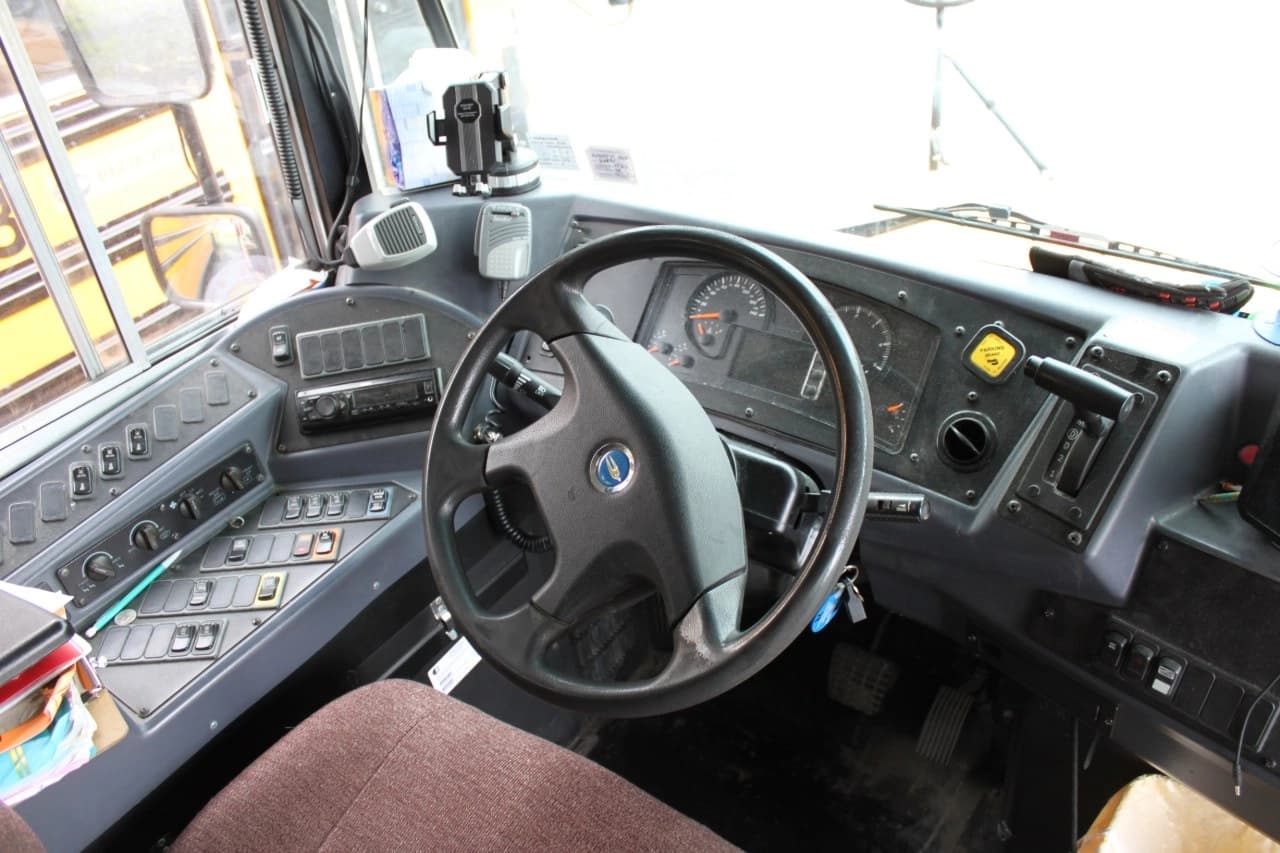 2020 Blue Bird Vision - Diesel School Bus - Image 4