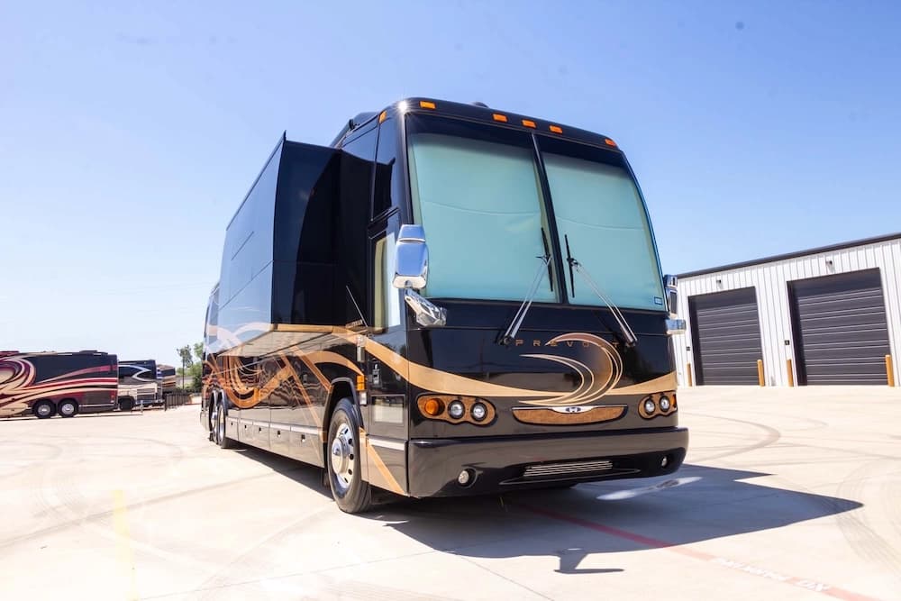 2010 Prevost Millennium H3-45 Motorcoach - Image 23