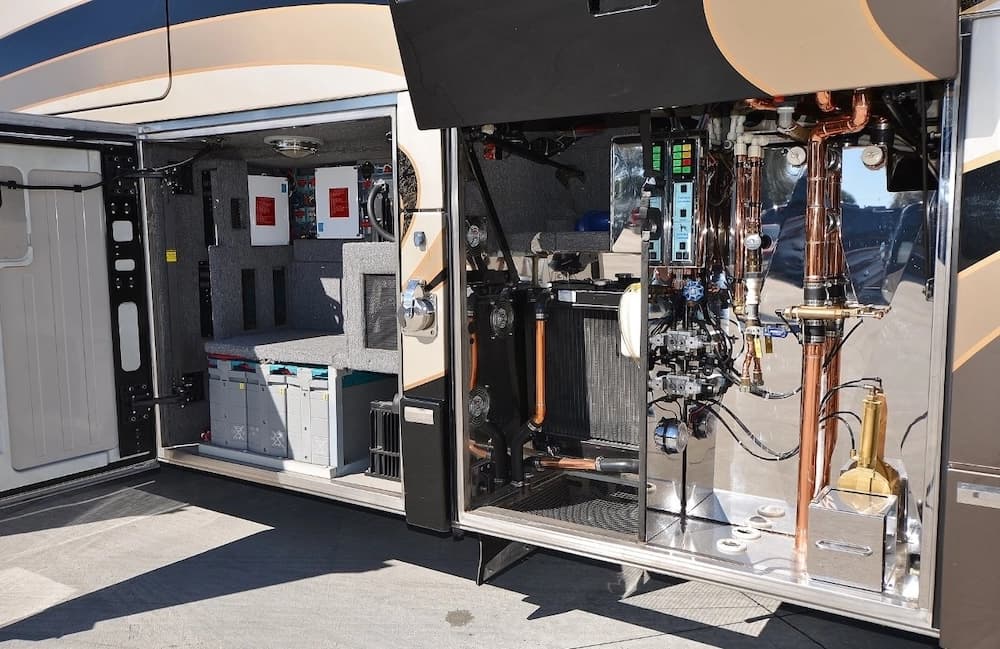 2011 Prevost Liberty Elegant Lady H3-45 Motorcoach - Image 20