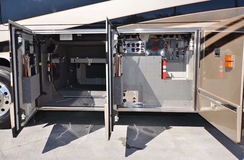 2011 Prevost Liberty Elegant Lady H3-45 Motorcoach - Image 21