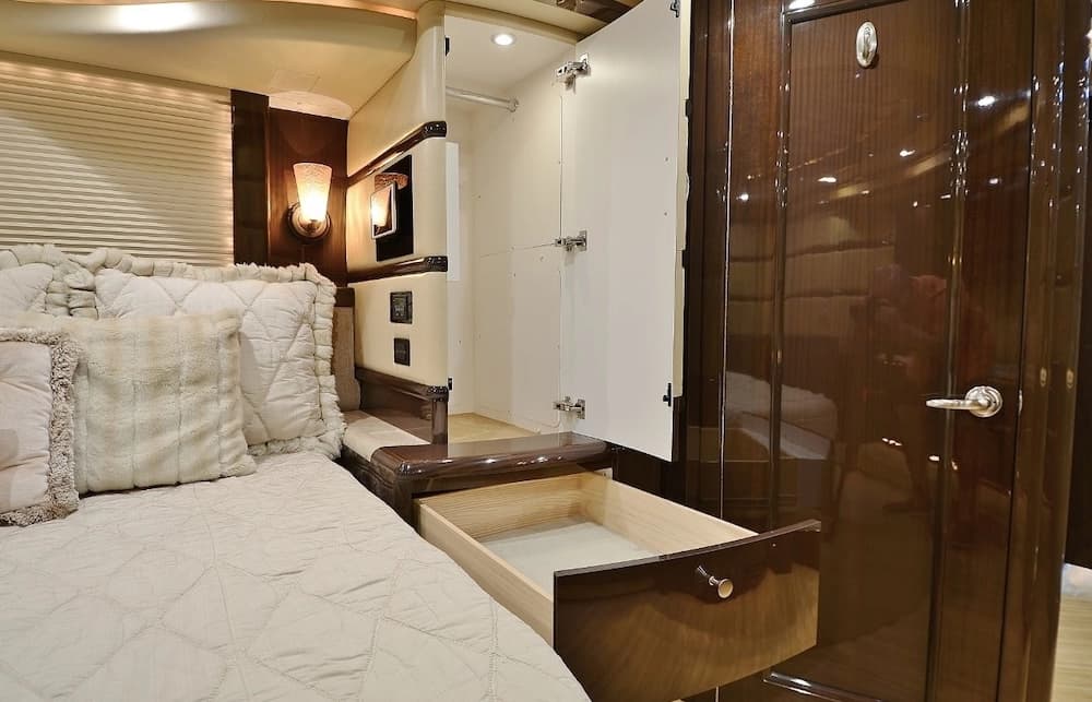 2011 Prevost Liberty Elegant Lady H3-45 Motorcoach - Image 44
