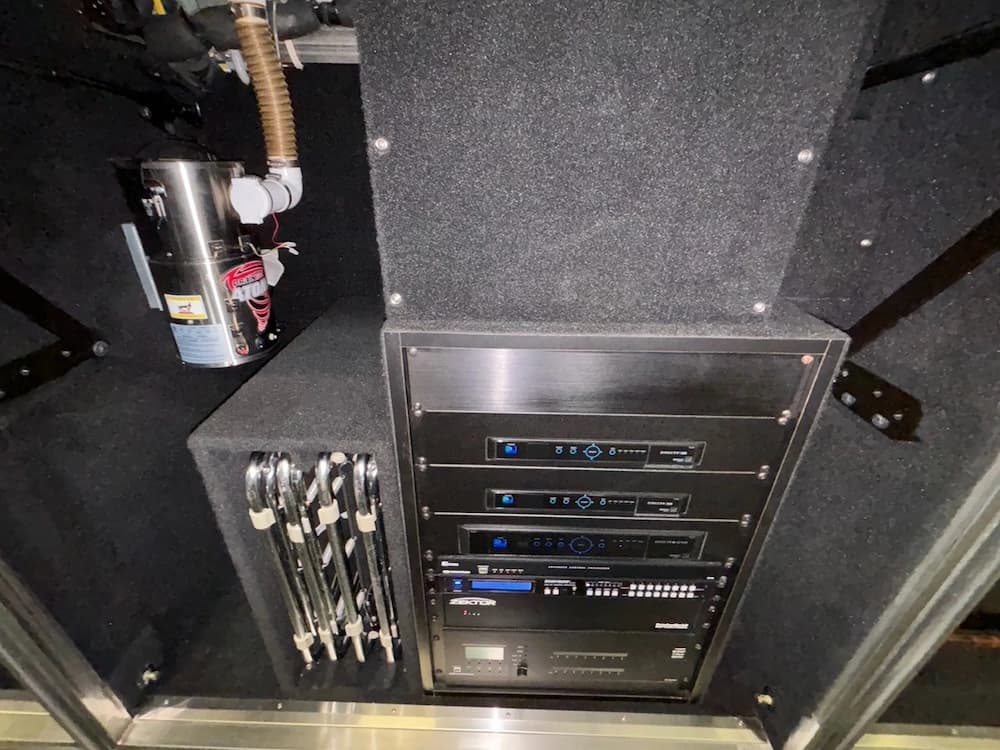 2016 Prevost Marathon H3-45 Motorcoach - Image 5