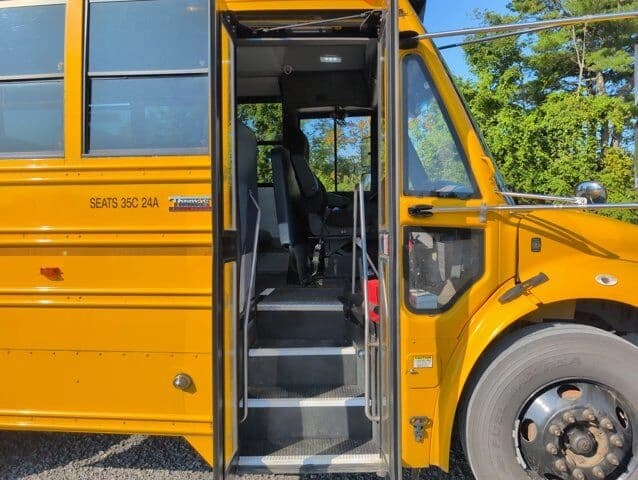 2021 Freightliner Thomas School Bus - Image 5