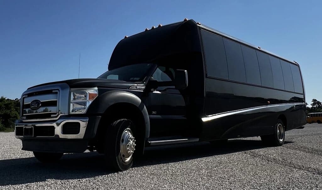 2015 Ford F550 Grech GM33 Shuttle Bus - Image 1