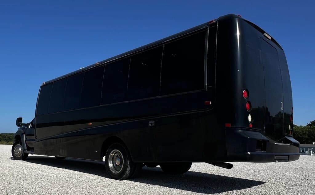 2015 Ford F550 Grech GM33 Shuttle Bus - Image 3