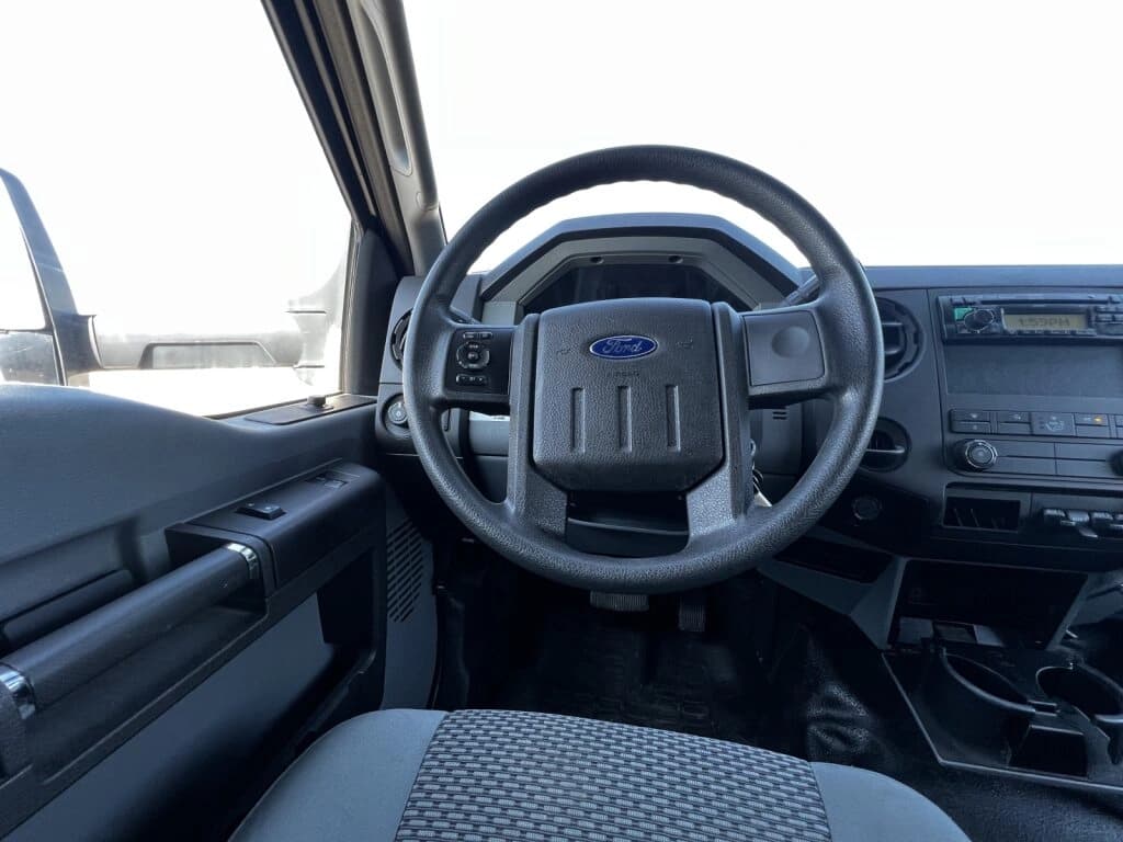2015 Ford F550 Grech GM33 Shuttle Bus - Image 7