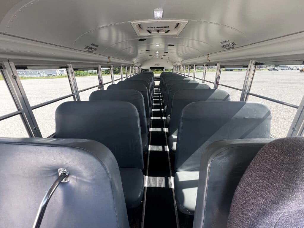 2015 Blue Bird Vision School Bus - Image 9