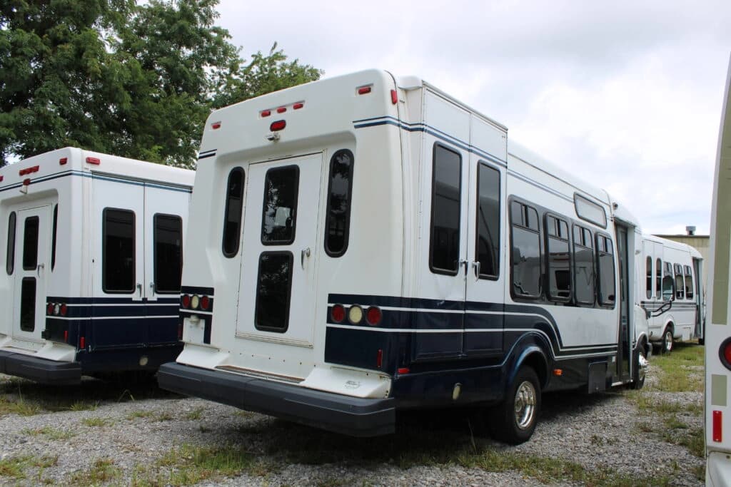 2014 Chevrolet Express 4500 Shuttle Bus - Image 2