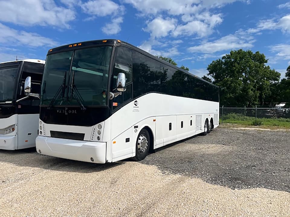 2017 Van Hool CX45 Motor Coach - Image 2