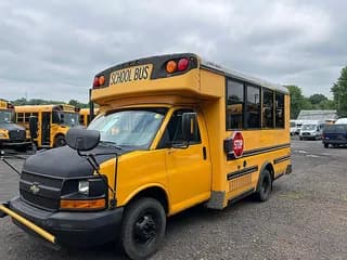 2011 Chevrolet Collins bus