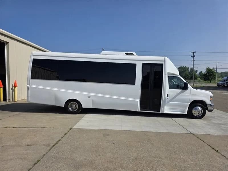 2017 Ford E450 Limo Bus - Image 2