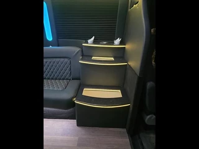 2017 Ford E450 Limo Bus - Image 9