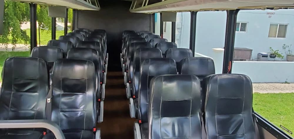 2012 Freightliner 30P Lux Shuttle - Image 14