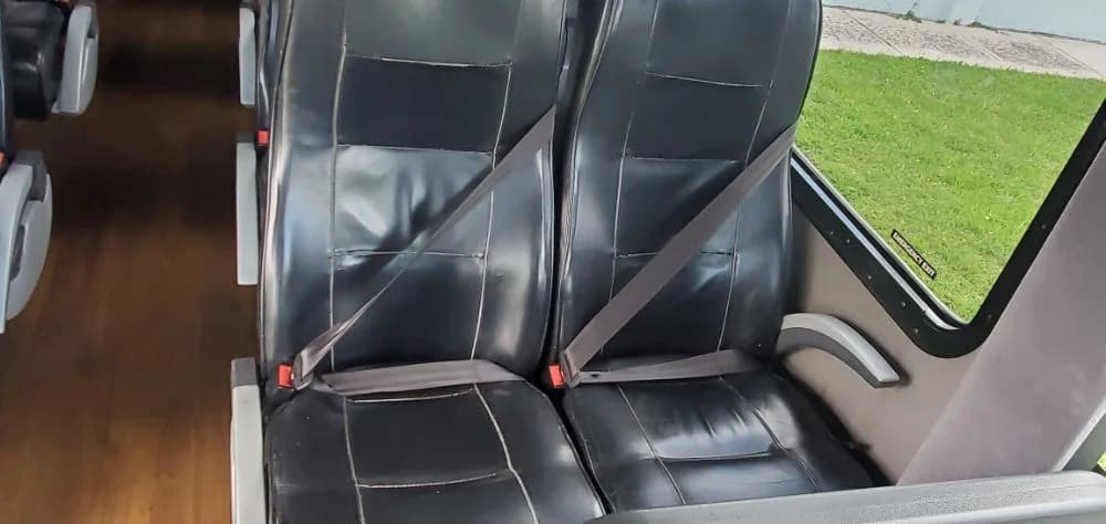 2012 Freightliner 30P Lux Shuttle - Image 18