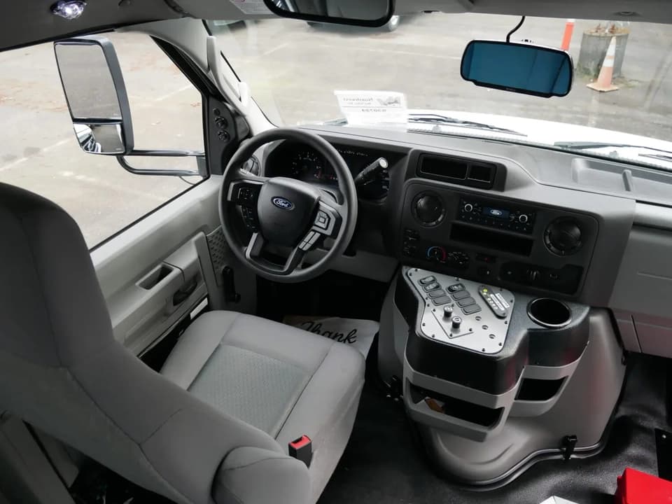 2026 Ford E450 Endera ADA Shuttle Bus - Image 5