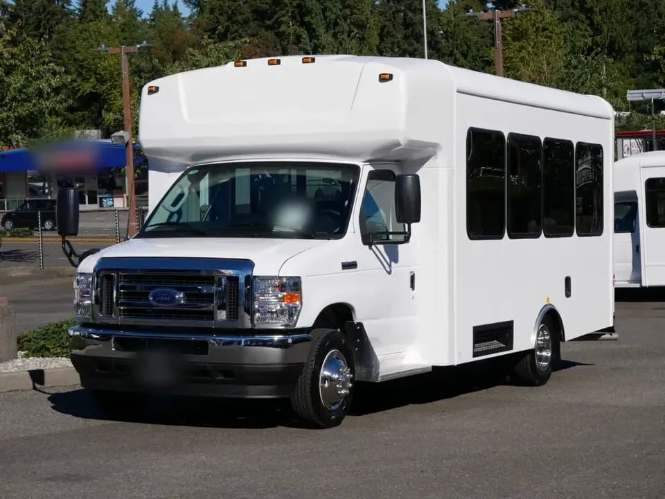 2025 Ford E350 HLE ADA Shuttle Bus - Image 1