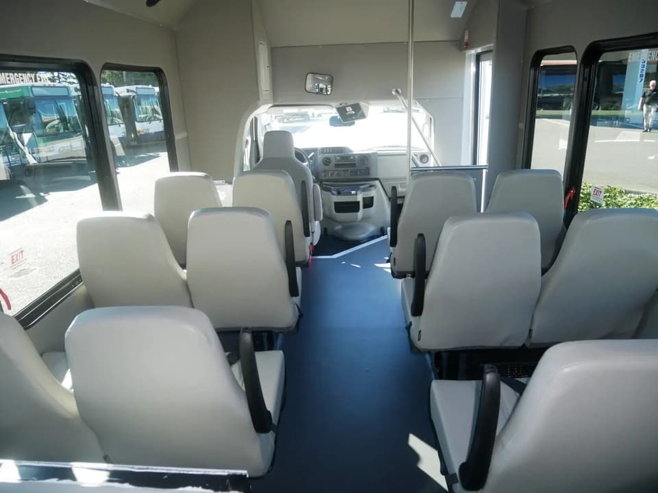2025 Ford E350 HLE ADA Shuttle Bus - Image 5