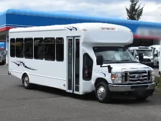2025 Ford Starcraft MVP bus