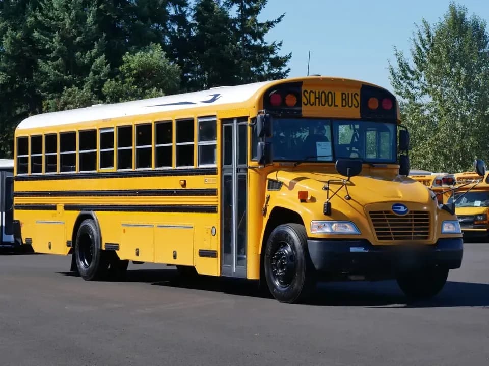 2018 Blue Bird Vision School Bus - Image 1