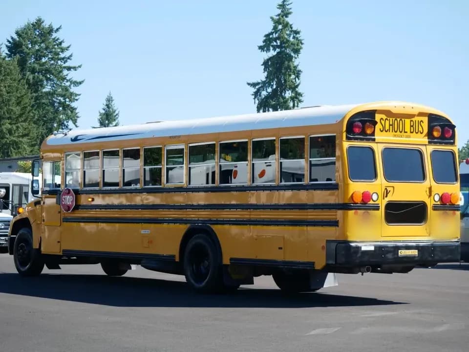 2018 Blue Bird Vision School Bus - Image 4