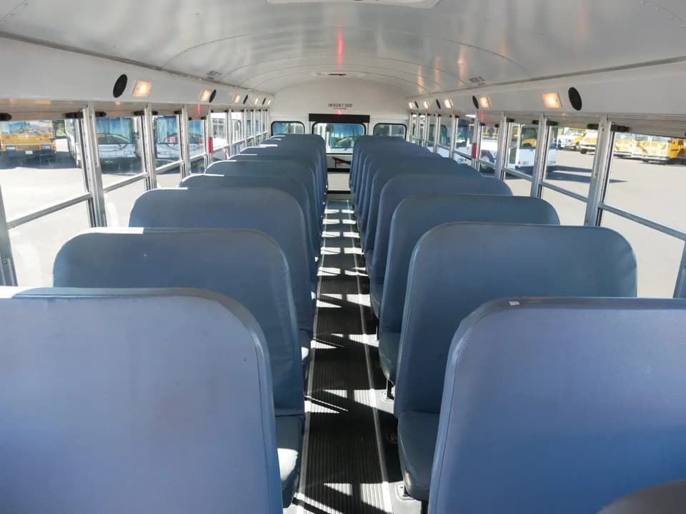 2018 Blue Bird Vision School Bus - Image 6