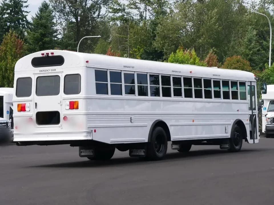 2015 Thomas Built Saf-T-Liner School Bus - Image 3