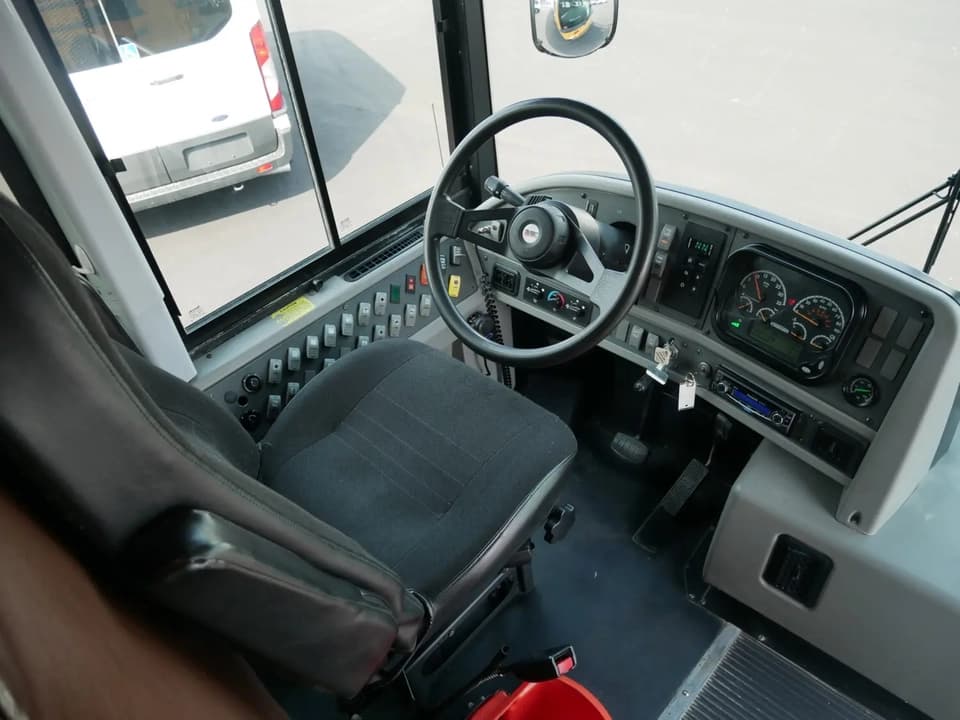 2012 Thomas Built Saf T Liner HDX School Bus - Image 4
