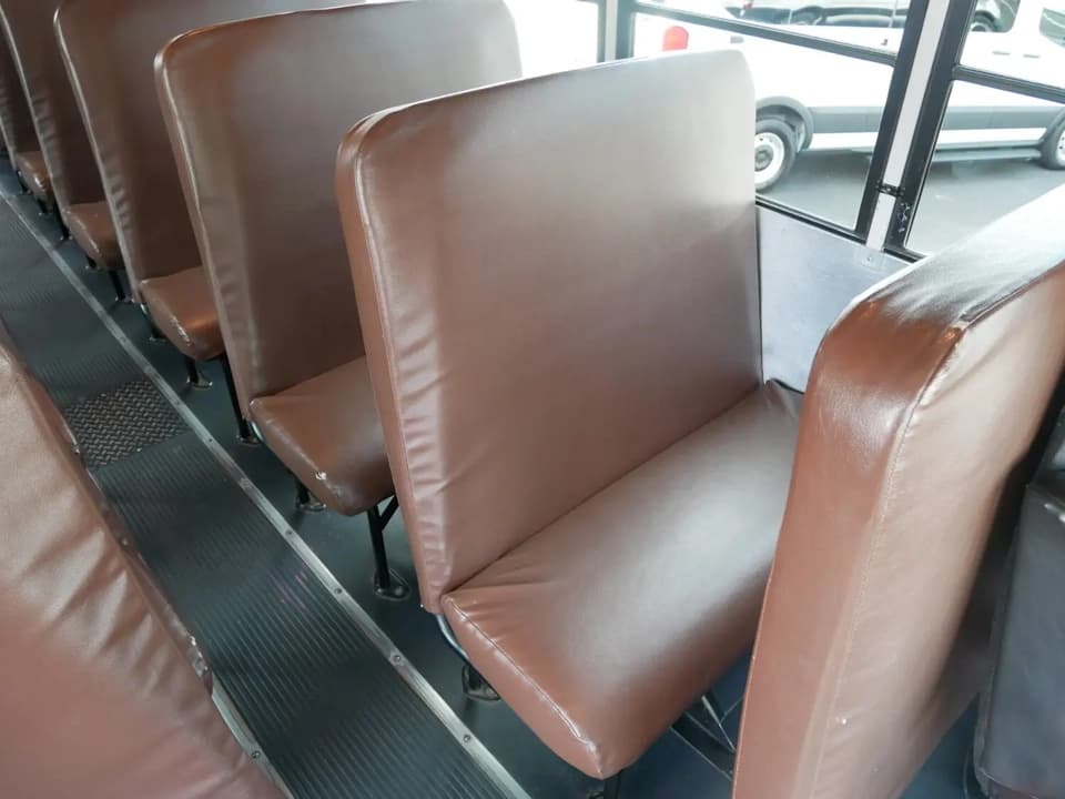 2012 Thomas Built Saf T Liner HDX School Bus - Image 8
