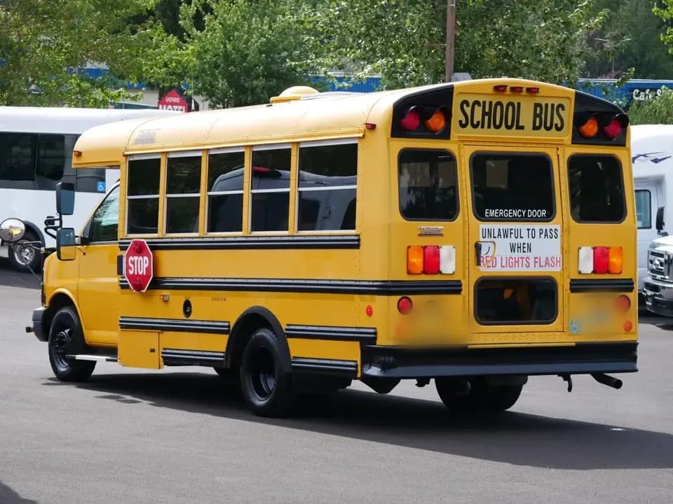 2012 Chevrolet Thomas School Bus - Image 3