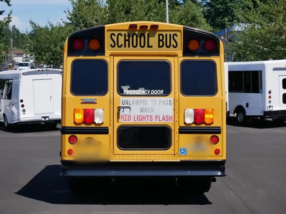 2010 Chevrolet Thomas ADA School Bus - Image 10