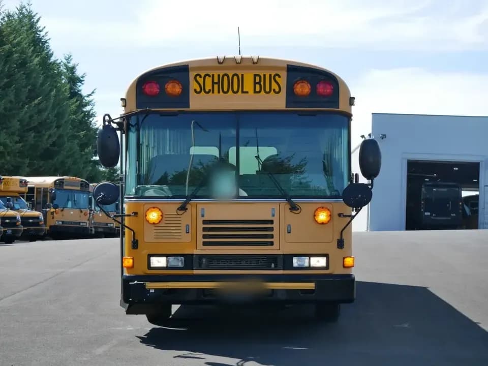 2006 Blue Bird All American School Bus - Image 12
