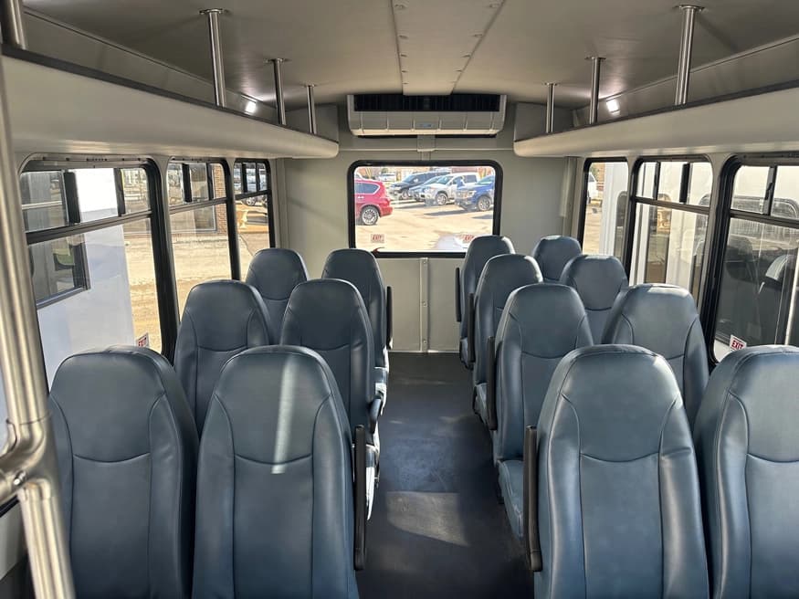 2024 Chevrolet 3500 Starcraft AllStar Shuttle Bus - Image 4