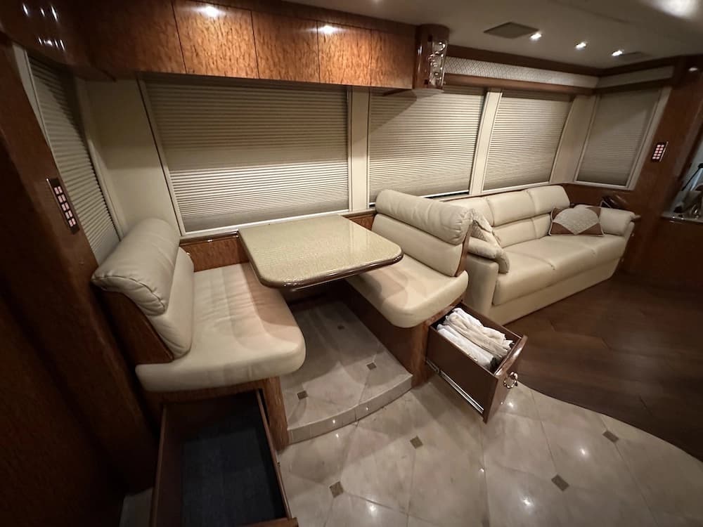 2003 Prevost Marathon XLII Motorhome - Image 25