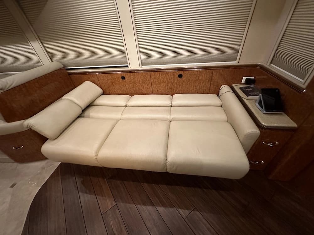 2003 Prevost Marathon XLII Motorhome - Image 28