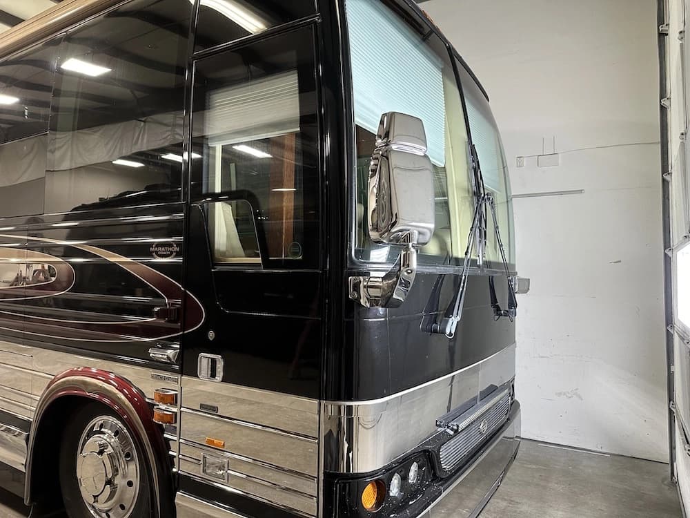 2003 Prevost Marathon XLII Motorhome - Image 5